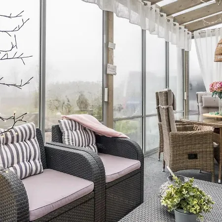 Holiday home Peuhu A4 By Interhome Oulunsalo