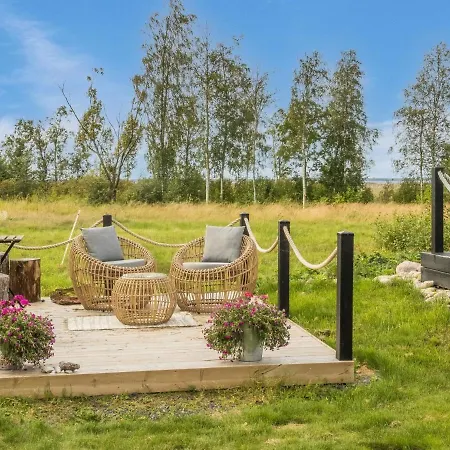Holiday home Peuhu A4 By Interhome